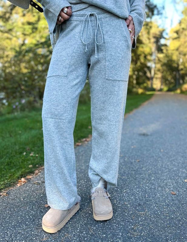 Carma Cashmere Knit Pant