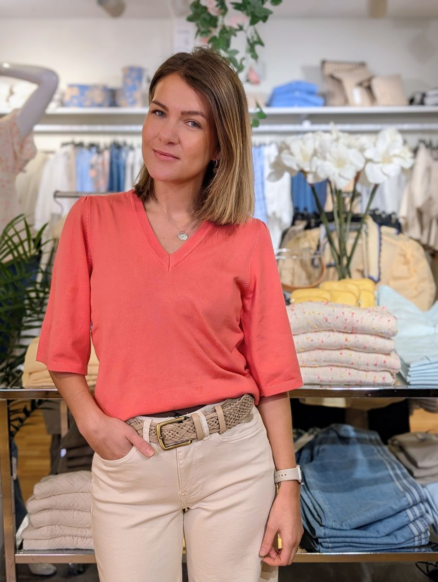 Glenda Short Sleeve Peppercorn