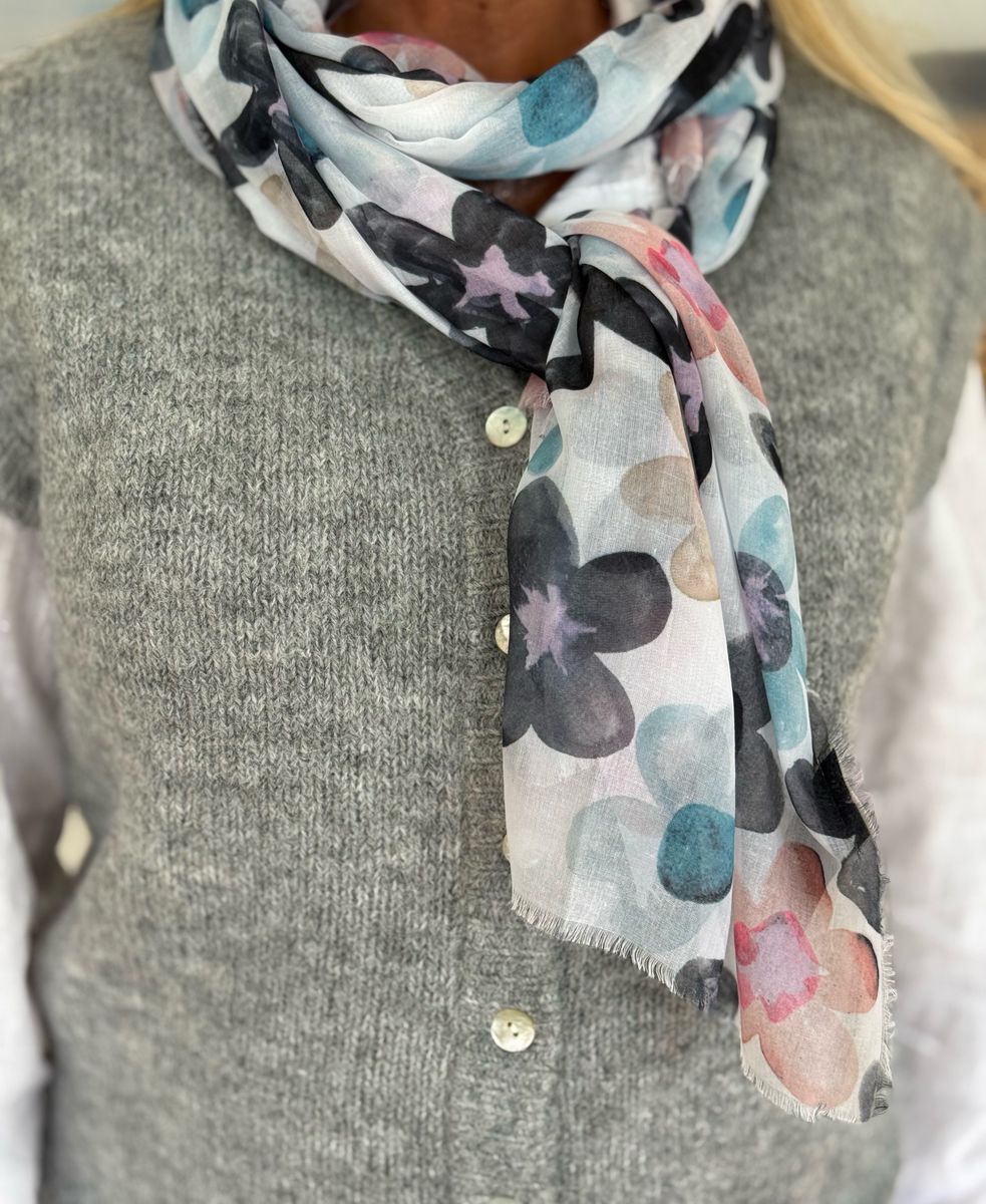 Mary Flower Scarf