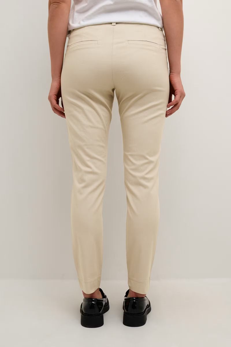 Lea Chino Pant