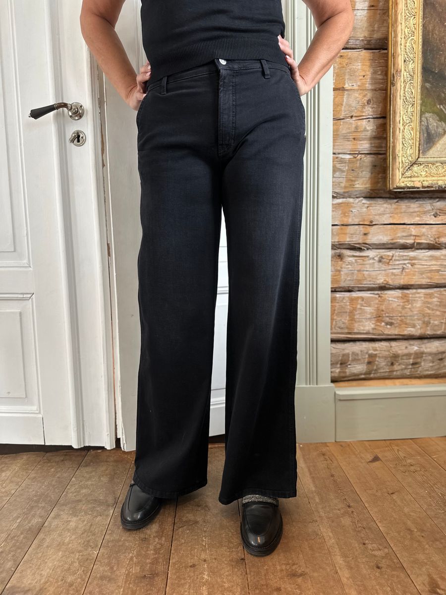 Cambio Alek Black Soft Used